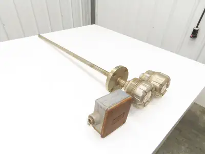 Magnetrol 9A1-A33A-036/961-2DA0-132 Level Controller 1-1/2" Flange 36" Probe