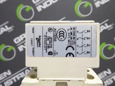 Schneider Electric CAD50 BD 3 Pole Contactor 10A with LADN31 LA1 DN31 Relay Used