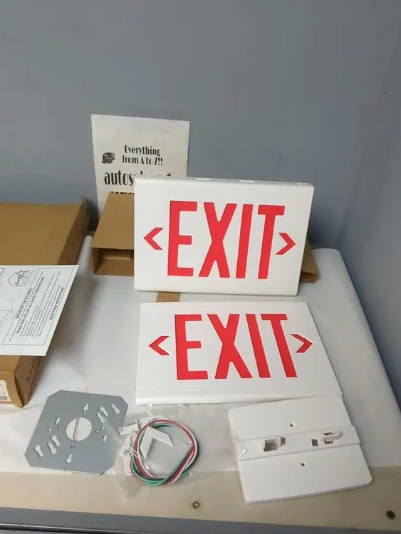 New | in-Stock HUBBELL LXURW Lighting Ohio US | Surplus Asset Holdings #1240745