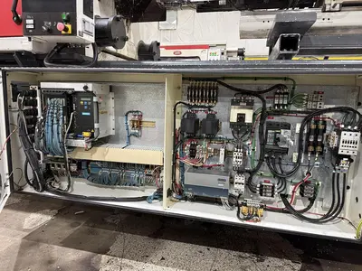 USED 2000 CINCINNATI MILACRON MT310-22