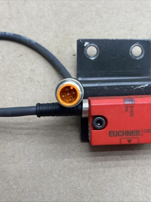 USED EUCHNER CESIAPMC04USB117324