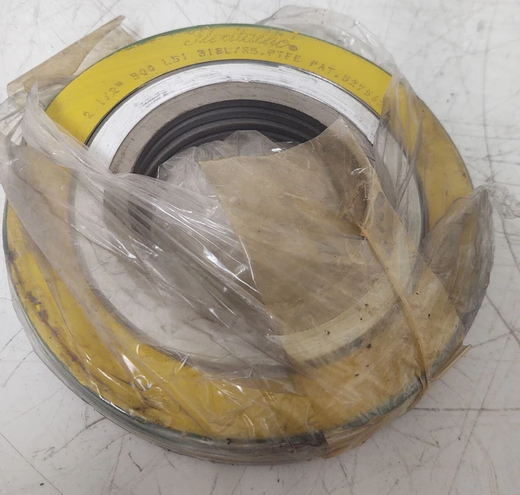 New | in-Stock FLEXITALLIC 2.5 300 316L Seals & Gaskets | Edwards Industrial Repair #977347