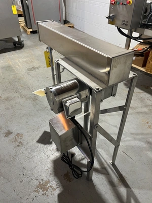 USED CUSTOM STAINLESS Blade Mixer