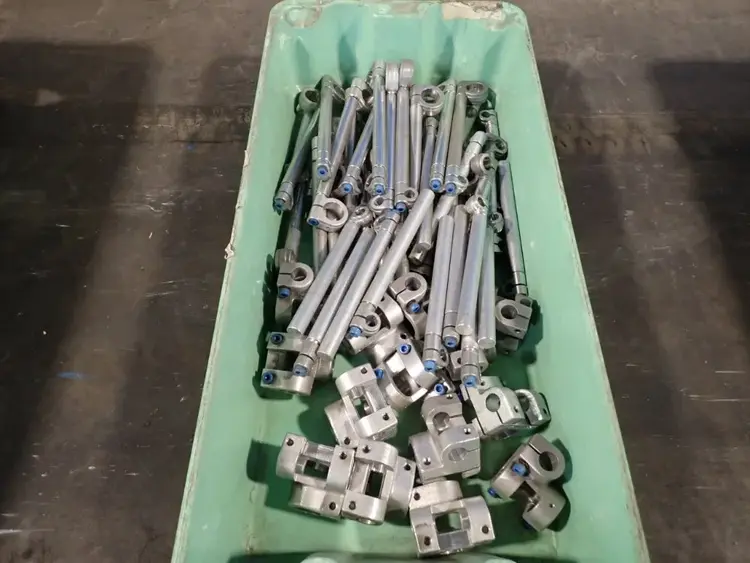 Used _UNKNOWN_ _UNKNOWN_ Clamps Ohio US | HGR 24 #901120