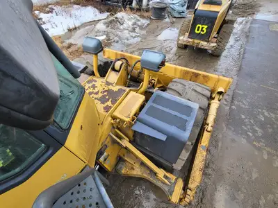 USED 2001 KOMATSU WD600-3