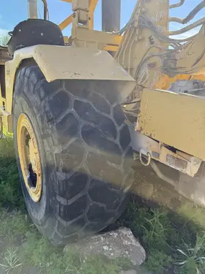 USED 1986 CATERPILLAR 613