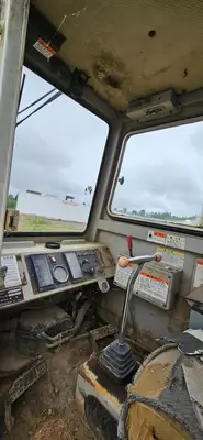 Crawler Dumper MST-2000
