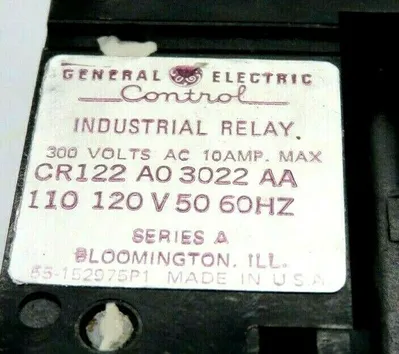 NEW GENERAL ELECTRIC CR122A03022AA RELAY 300VOLT