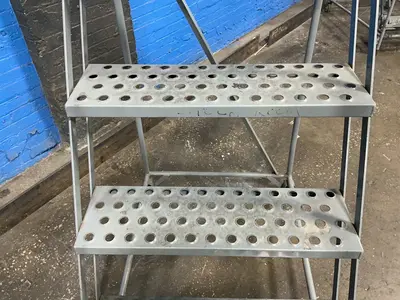 Used _UNKNOWN_ _UNKNOWN_ Ladders Ohio US | HGR 24 #1373289