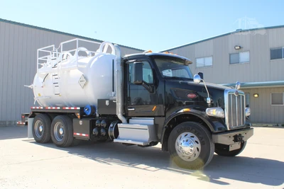 Used 2019 PETERBILT 567 Tractors & Trailers Texas US | Roll Off Truck World #1486370