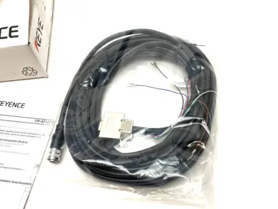 USED KEYENCE CONTROL CABLE NFPA79 COMPATIBLE, WITH D-SUB 9-PIN, 10M LENGTH
