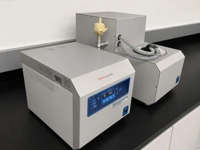 USED THERMO FISHER SCIENTIFIC SPEEDVAC SPD120