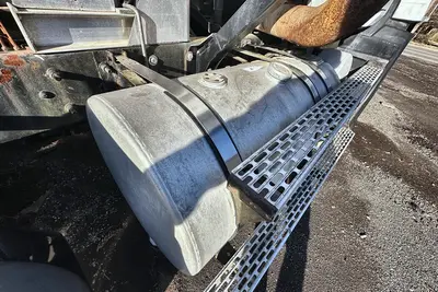 Used 2000 MACK CH602 DAY CAB Conventional trucks New Jersey US | Proxy Equipment #1385362
