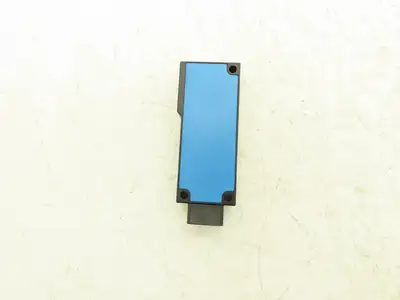 Sick 2018244 WE18 2P630 Light Barrier Receiver 10-30VDC 20m