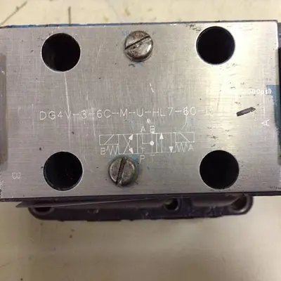 USED VICKERS DG4V-3-6C-M-U-HL7-60-B13