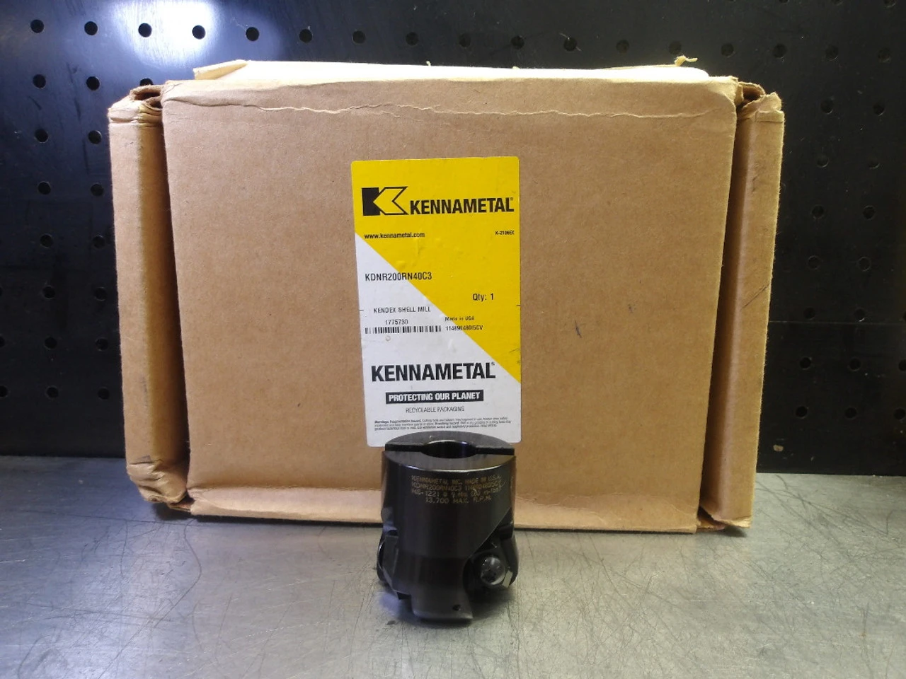 Kennametal 2" Indexable Facemill 3/4" Arbor KDNR200RN40C3 (LOC3544)