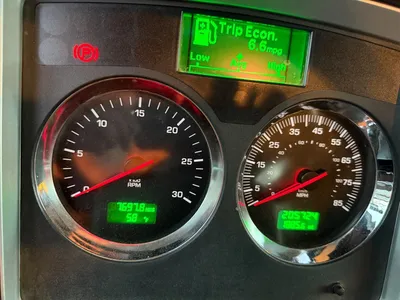 2010 KENWORTH T800 TANDEM AXLE Tractor | American Contractors Equipment Supply (5)