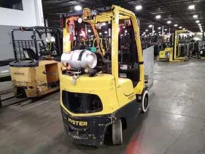 USED 2022 HYSTER S50FT