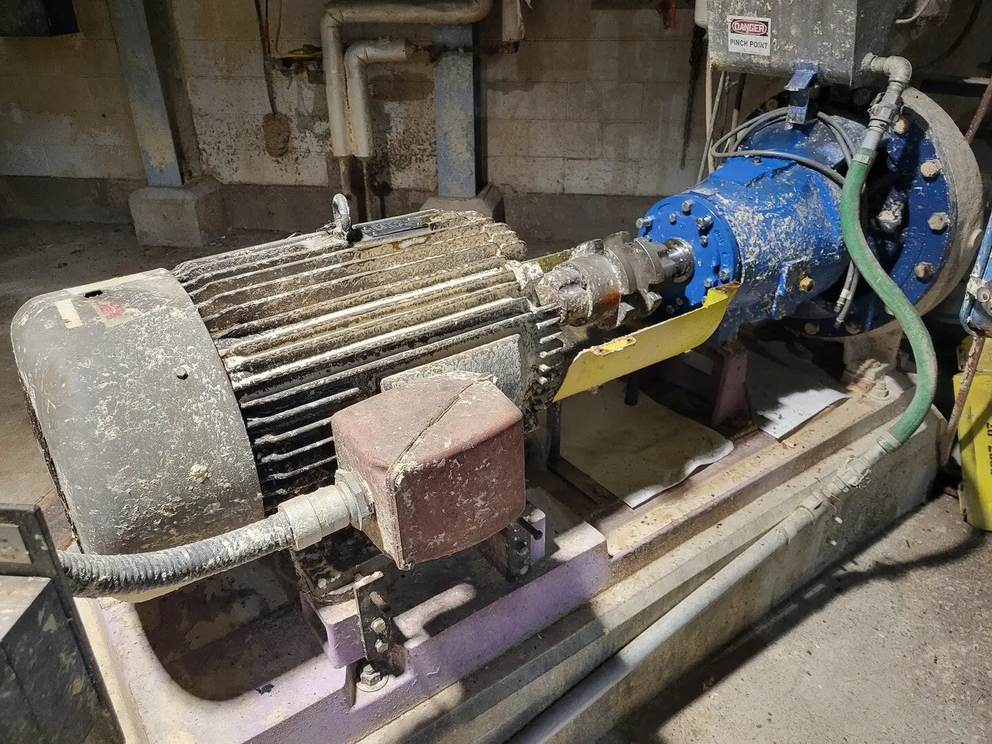 USED SUMMIT PUMP 2175M