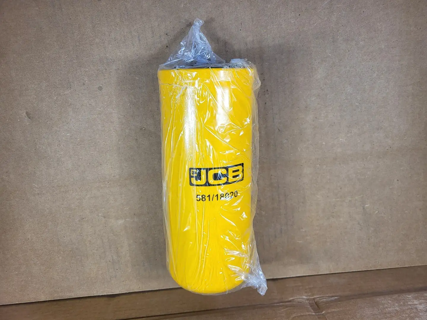 NEW JCB 581/18020