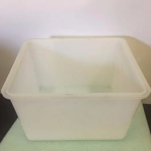 WET BENCH LINER 8'' BY 10'' WITH CENTER DRAIN HEAVY DUTY