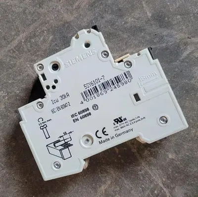 USED SIEMENS 5SY61MCB