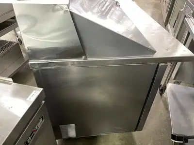 Used True Used True TSSU-72-30M 72" Commercial Refrigerated Sandwich/Salad Prep Table 115V Food Prep Tables Illinois US | Falcon Restaurant Supply #1376401