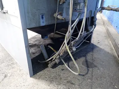65" X 65" X 24" Blast Cabinet