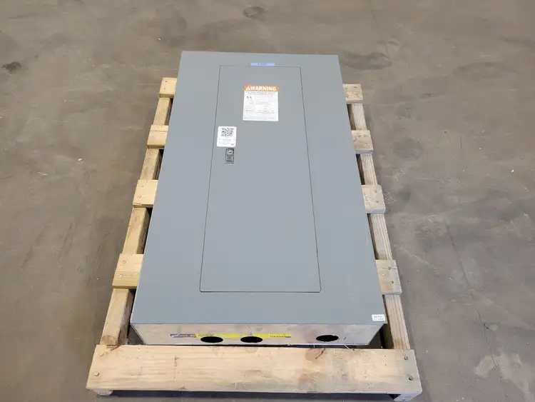 Used SQUARE D NQOD442L225CU Switchgears British Columbia CA | Lenmark #835475