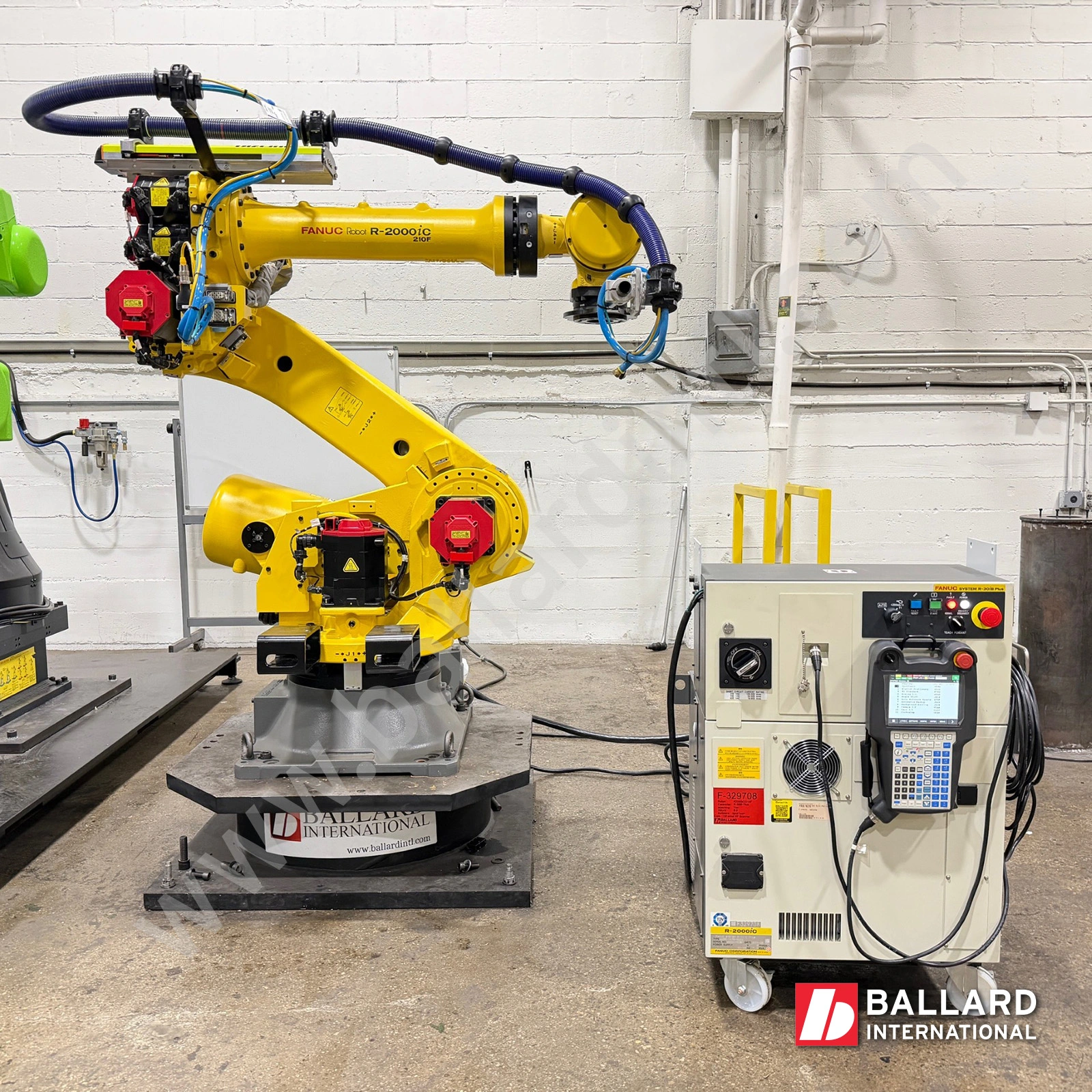 FANUC R-2000iC/210F Robot w/ R30iB Plus – NEW! NEVER PUT INTO PRODUCTION