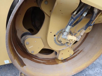 Used 2014 CATERPILLAR CB64 Tandem Rollers Massachusetts US | Brookside Equipment Sales #1422185