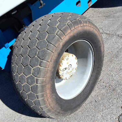 USED 2014 Genie S-85