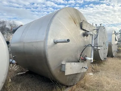 _UNKNOWN_ 4,800 GALLON Резервуар з нержавіючої сталі | Perry Equipment (3)