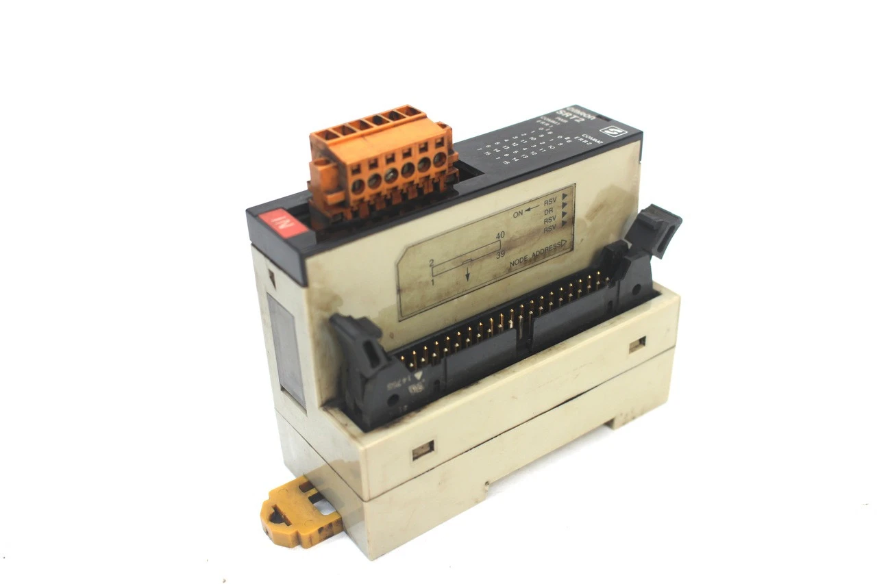 USED OMRON SRT2-ID32ML