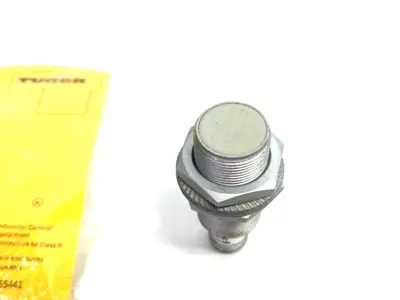 Used Turck Weldguard Proximity Sensor, Metal Body 1644789 Proximity Sensors Michigan US | Maverick Industrial Sales #1407061