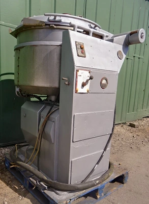 200 L Unitron Scraped Tilting Cooker