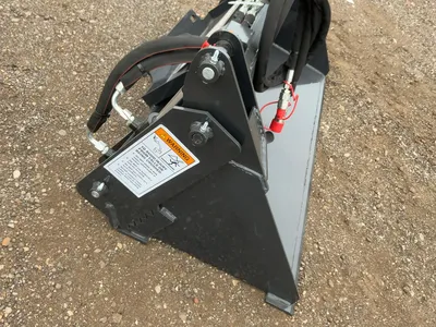 Used WOLVERINE MCB-11-48W MINI SKID STEER COMBINATION BUCKET Multipurpose Buckets Michigan US | Miedema Asset Management Group #1768754