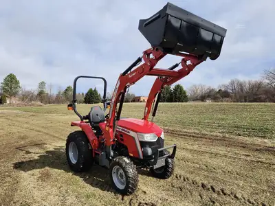 New | in-Stock 2025 MASSEY FERGUSON 1E.35 Tractor Loaders New York US | Abele Tractor #1343025