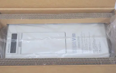 NEW MITSUBISHI FR-V220E-2.2K FREQUENCY DRIVE FRV220E22K