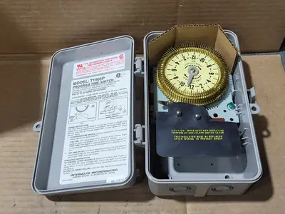 Used INTERMATIC T1905P Switchgears British Columbia CA | Lenmark #1438262