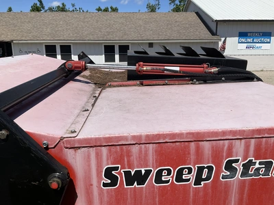 Used 2002 SMITHCO SWEEPSTAR V62 Mechanical Sweepers Michigan US | Miedema Asset Management Group #1321290