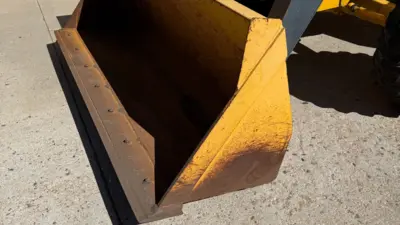 USED 2022 Deere 310SL