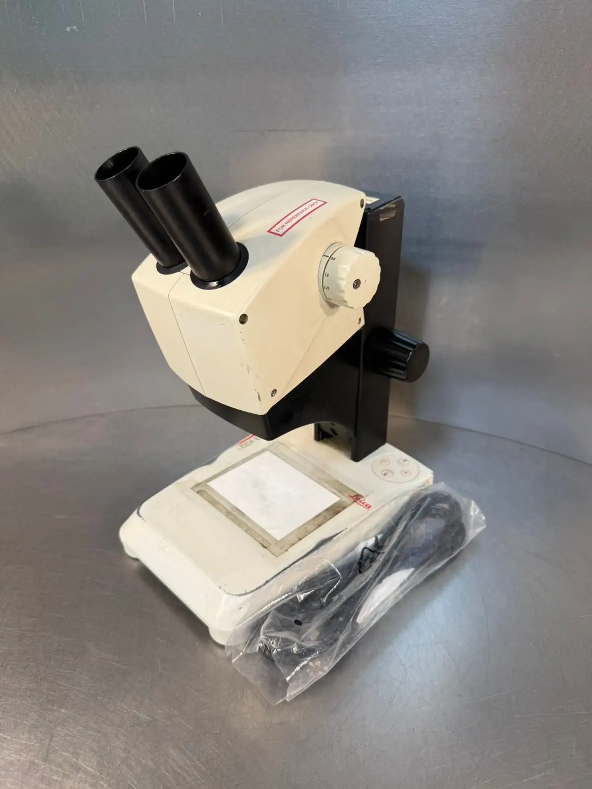 Leica Microscope EZ4 100V-240V ~ 15W 50/60Hz 10447199 (12.4.8)