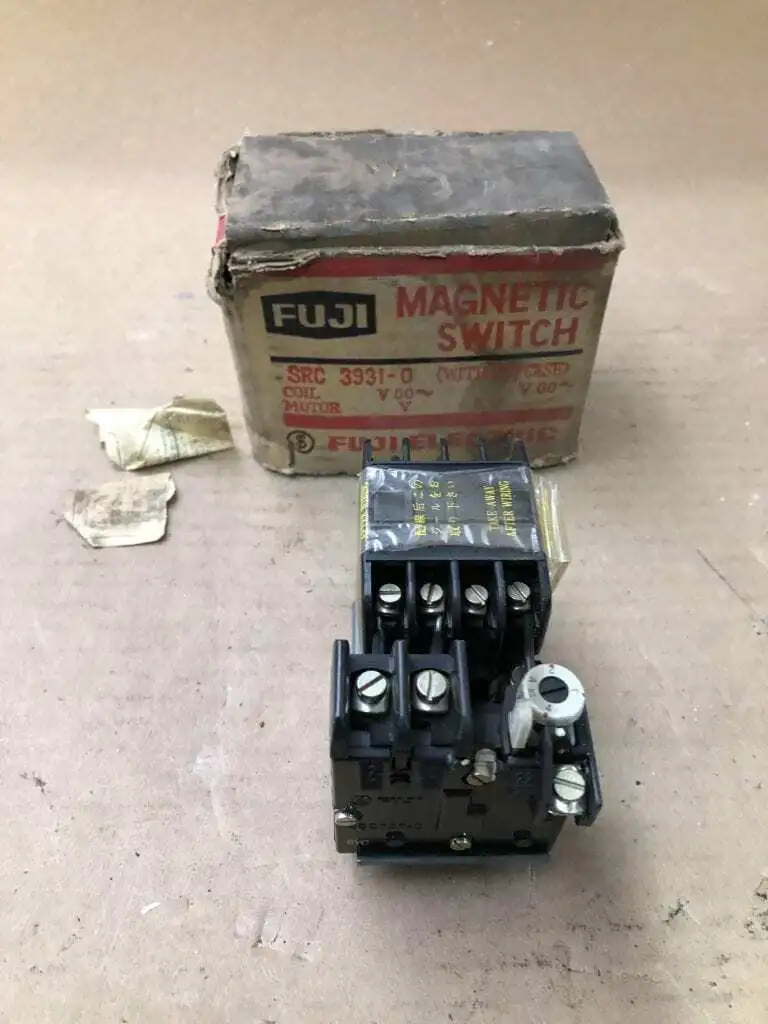 FUJI Electric SRC 3931-0 AC Magnetic Contactor Switch -NIB
