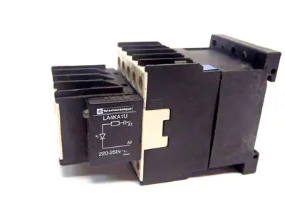 USED TELEMECANIQUE 4 POLE CONTACTOR / SUPRESSOR MODULE/ AUX CONTACT