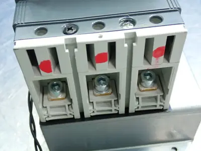 USED ABB TMAXT2H100