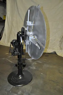 150 LB X 7.5" NILSON MOTORIZED UNCOILER
