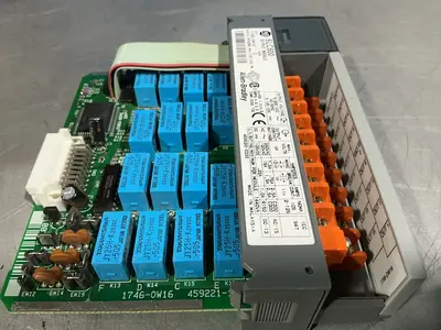 Used ALLENBRADLEY 1746OW16 PLC Input & Output Ohio US | HGR 24 #1508130