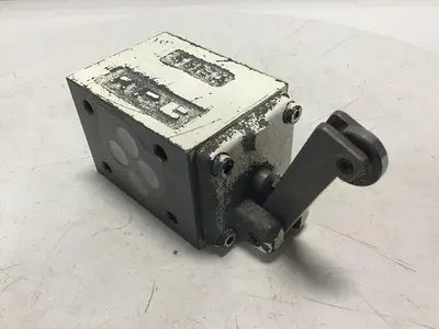 USED YUKEN DCG-01-2B2-R-40