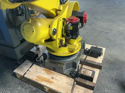 Used 2004 FANUC R2000IA 165F Robots Ohio US | HGR 24 #1566856